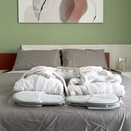 Al Civico3 Home & Suites ซาแลร์โน ภายนอก รูปภาพ