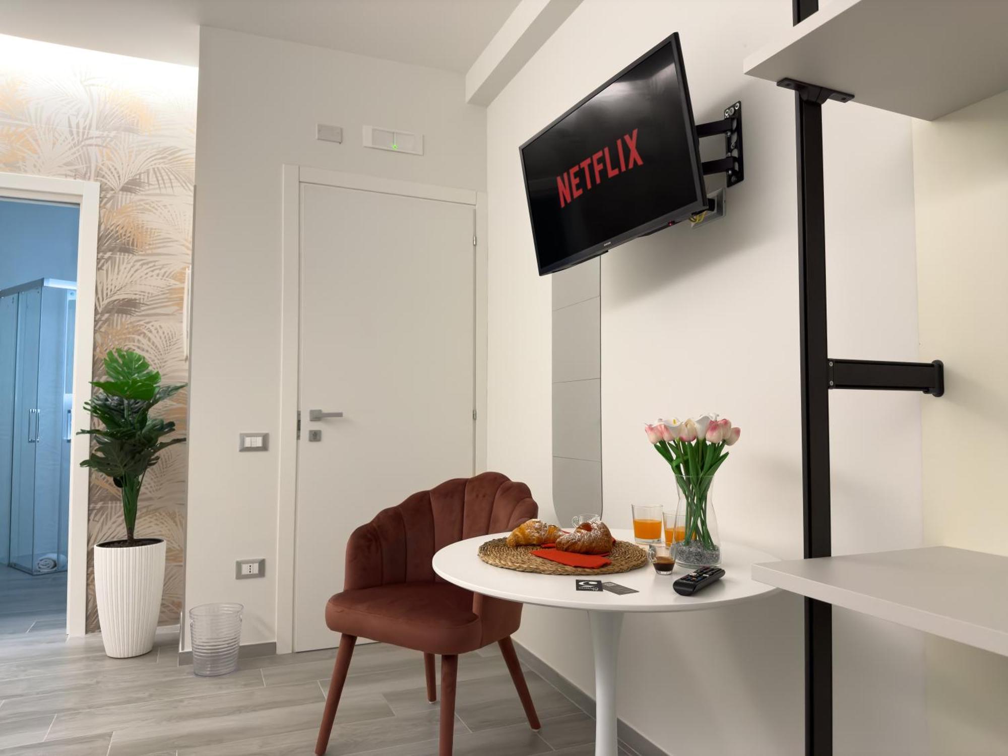 Al Civico3 Home & Suites ซาแลร์โน ภายนอก รูปภาพ
