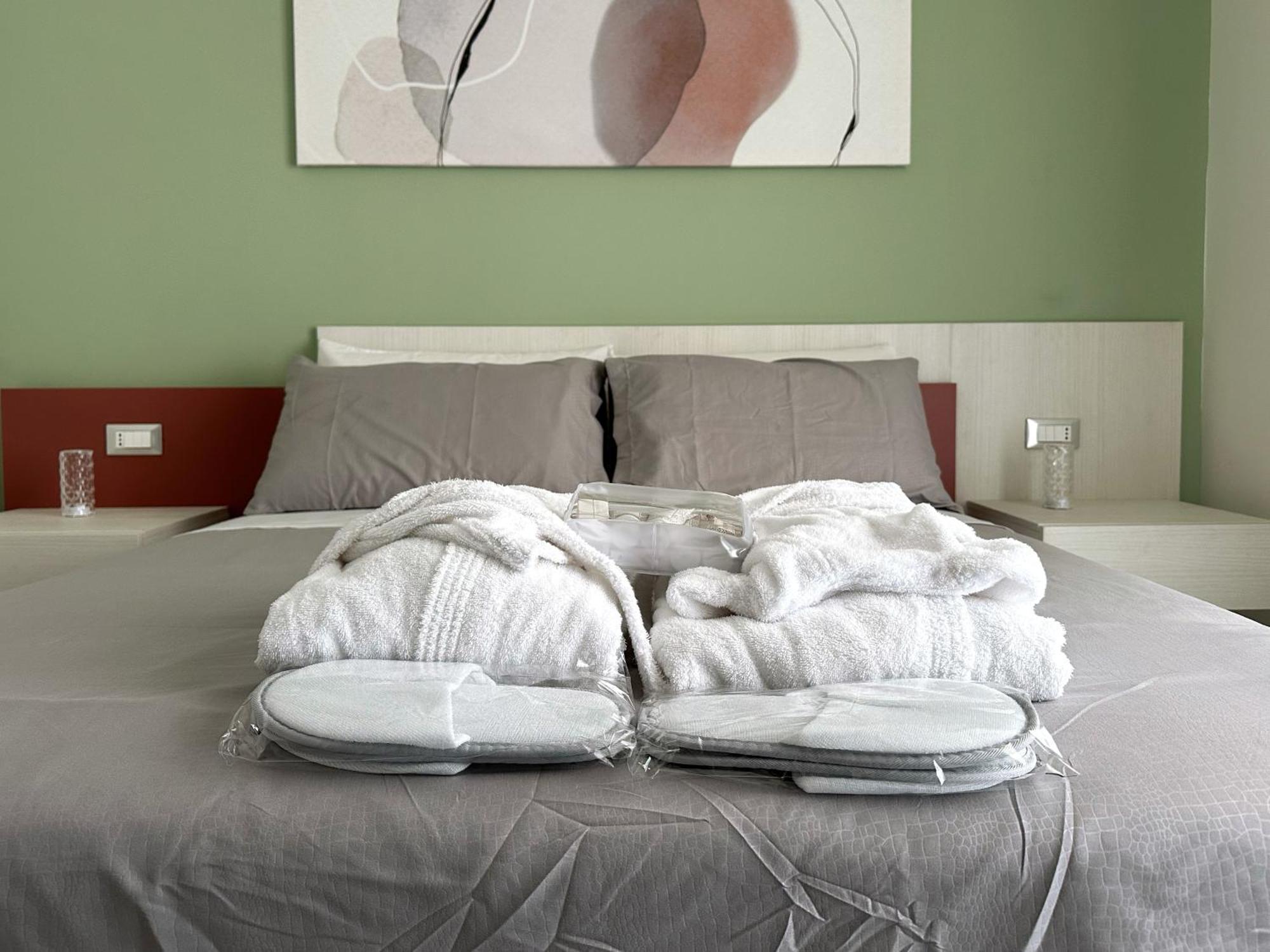 Al Civico3 Home & Suites ซาแลร์โน ภายนอก รูปภาพ