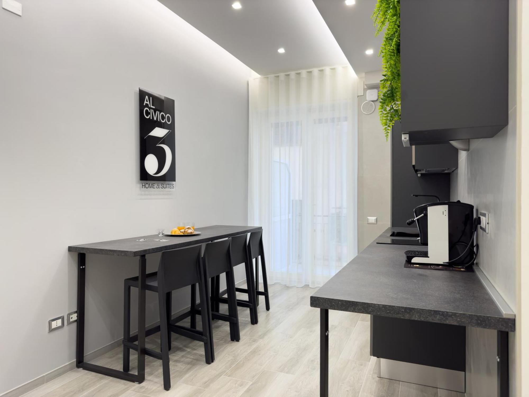 Al Civico3 Home & Suites ซาแลร์โน ภายนอก รูปภาพ