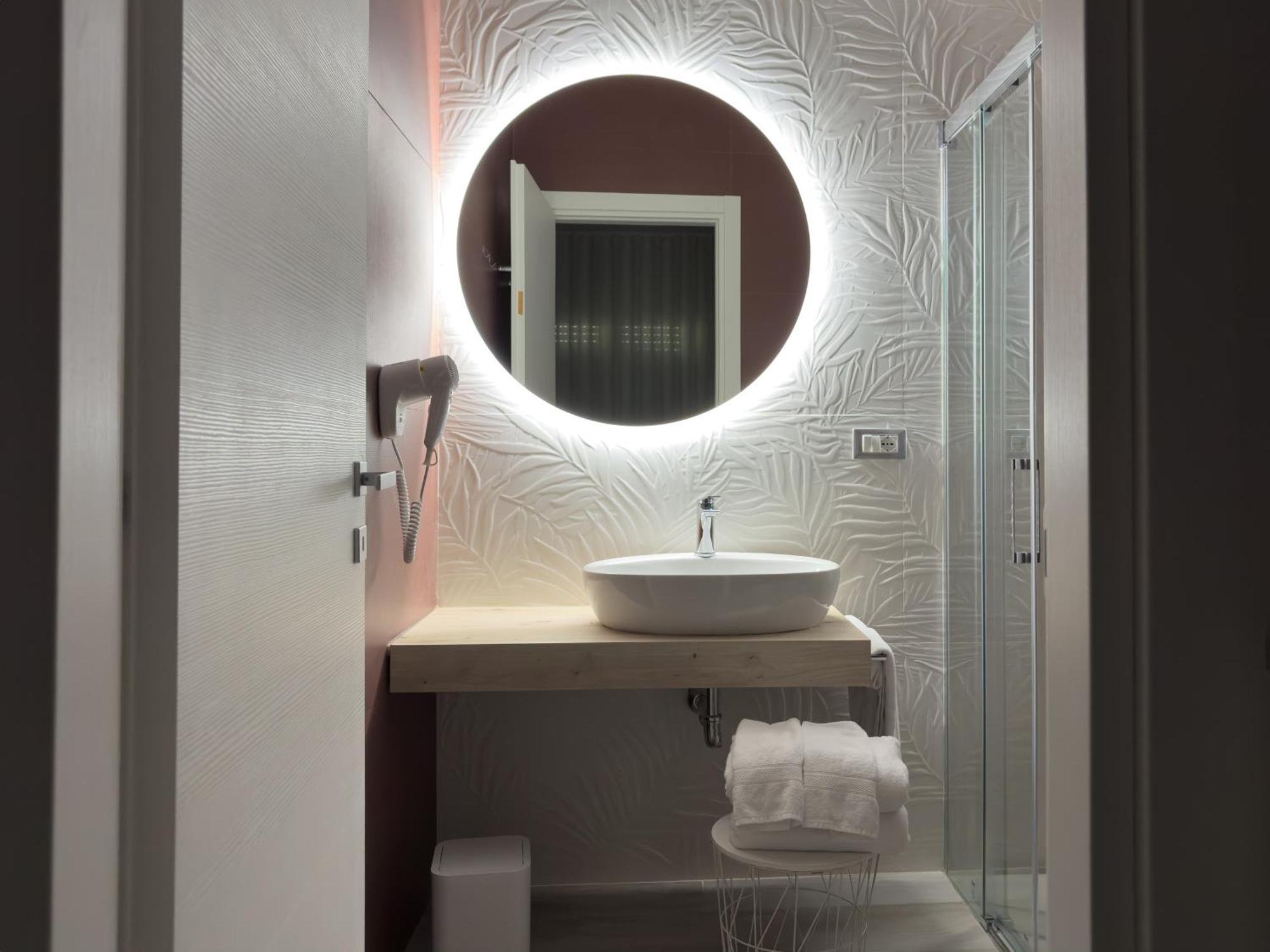 Al Civico3 Home & Suites ซาแลร์โน ภายนอก รูปภาพ