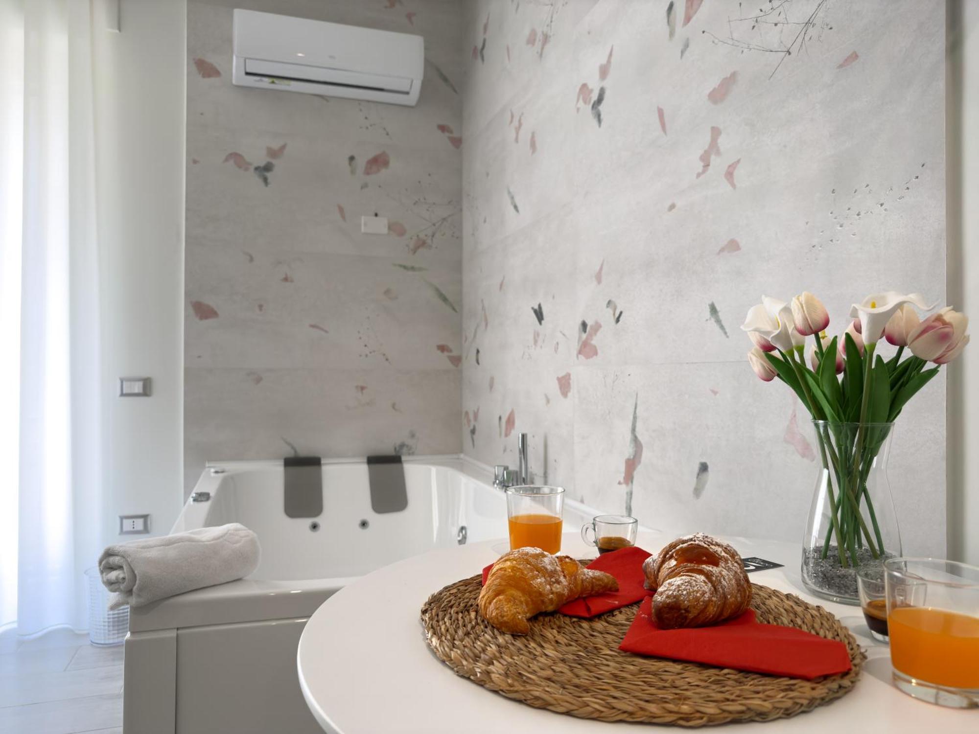 Al Civico3 Home & Suites ซาแลร์โน ภายนอก รูปภาพ